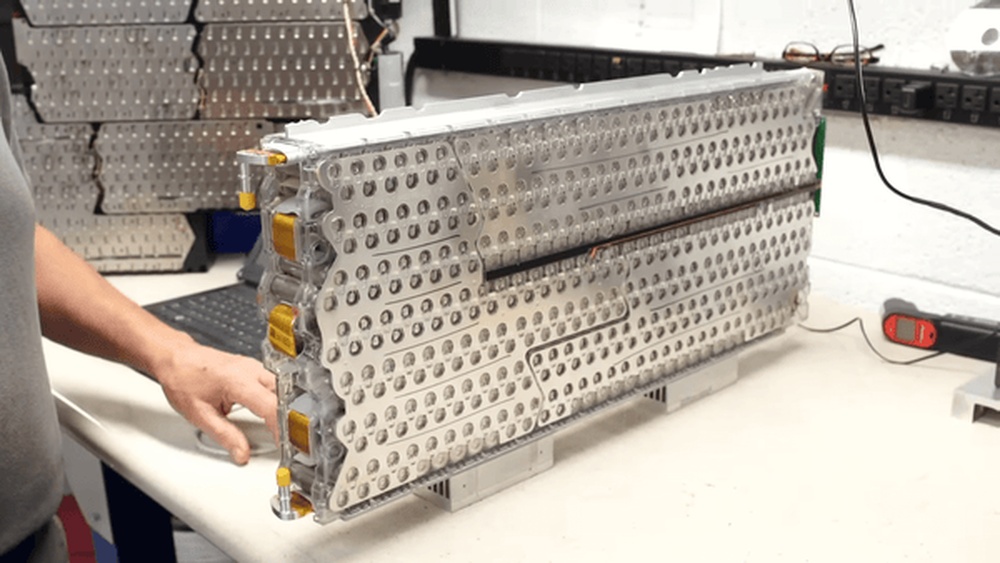 How Tesla Battery Packs Work
