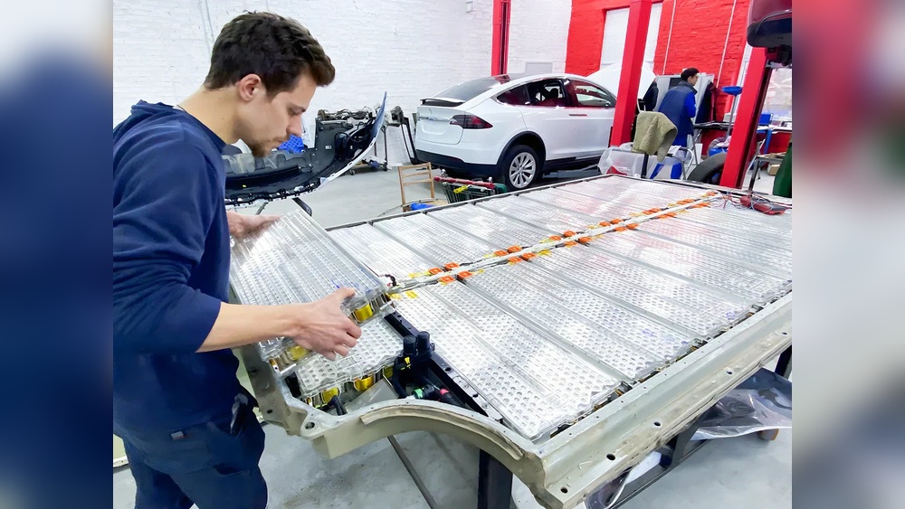 Tesla Battery Swapping Future